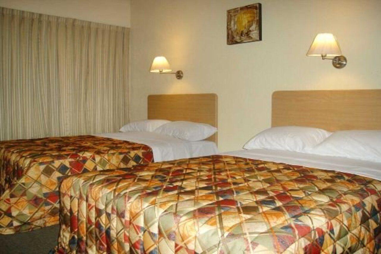 Hotel Castilla Y Leon กัวดาลาฮารา ภายนอก รูปภาพ