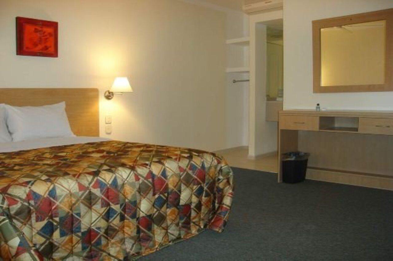 Hotel Castilla Y Leon กัวดาลาฮารา ภายนอก รูปภาพ