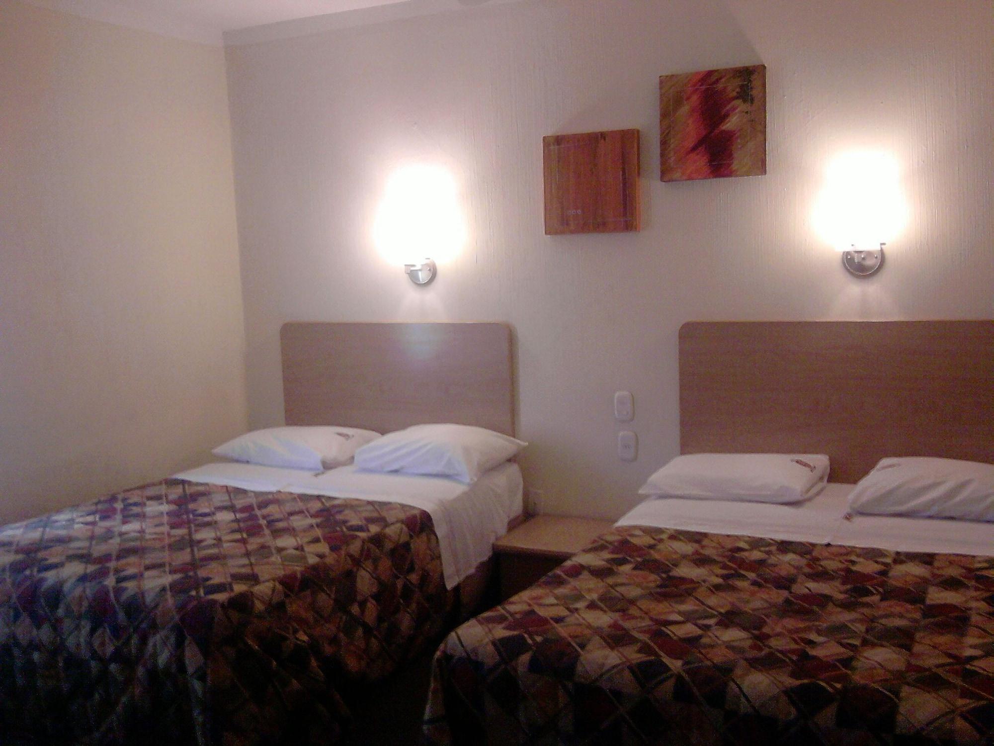 Hotel Castilla Y Leon กัวดาลาฮารา ภายนอก รูปภาพ