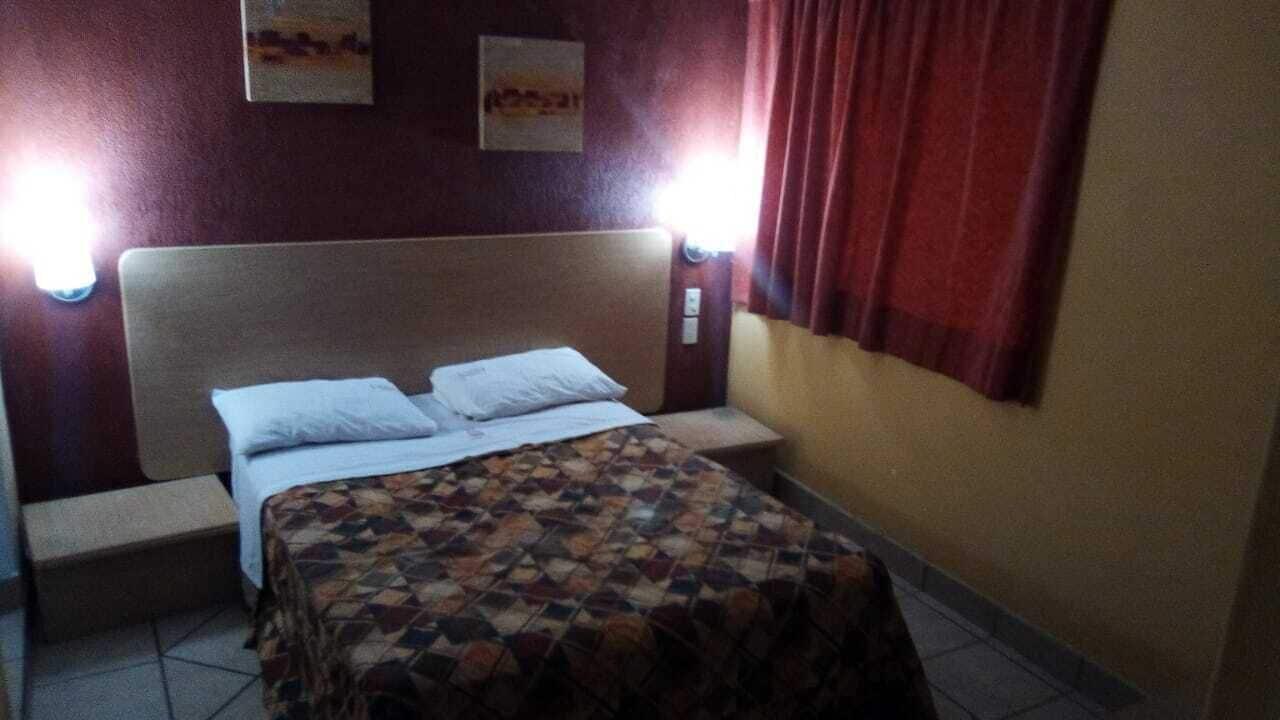 Hotel Castilla Y Leon กัวดาลาฮารา ภายนอก รูปภาพ